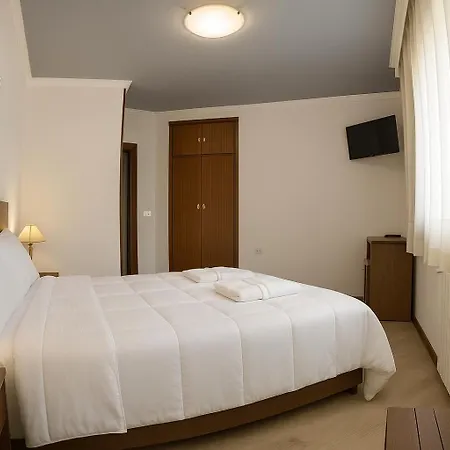 Elara * ビベイロ